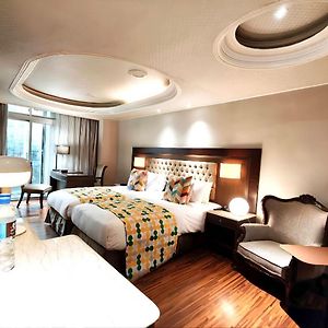Classic Twin Room